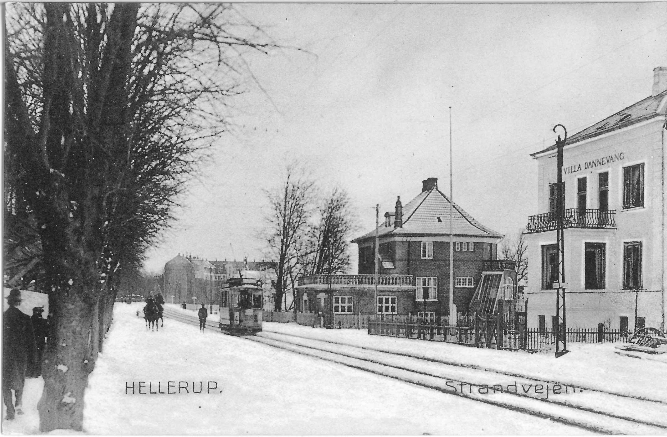 ØLLGAARDs domicil på Strandvejen 128 i Hellerup,.
